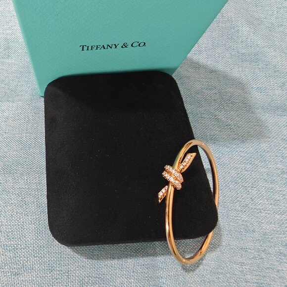 Tiffany & Co. Jewelry - Tiffany & Co. 18k gold women's bracelet